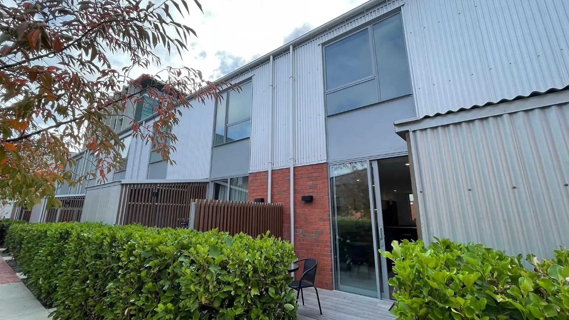 Central City Convenience With Free Parking Christchurch Apartment